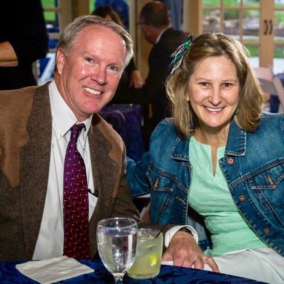 Meet your Posher, Vicki - Picture 3 of 4